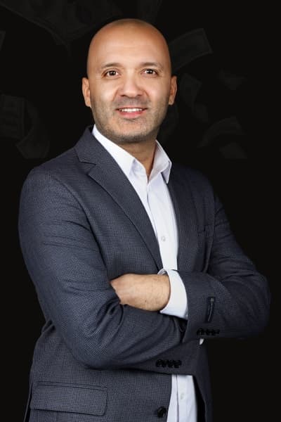 Salah Belkenchir, fondateur de HostLegal